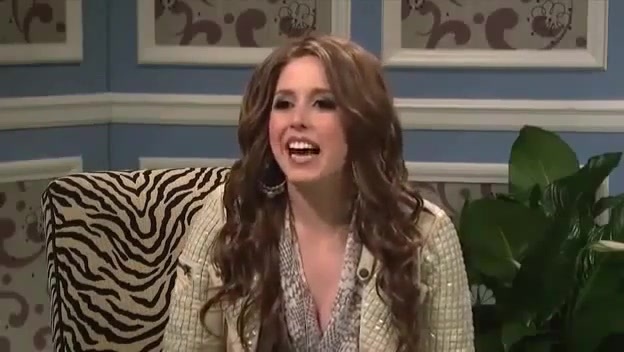 Miley Cyrus  as Justin Bieber  SNL 0882