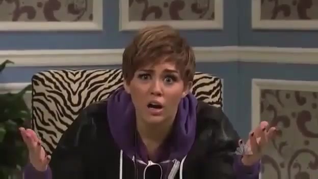 Miley Cyrus  as Justin Bieber  SNL 0944