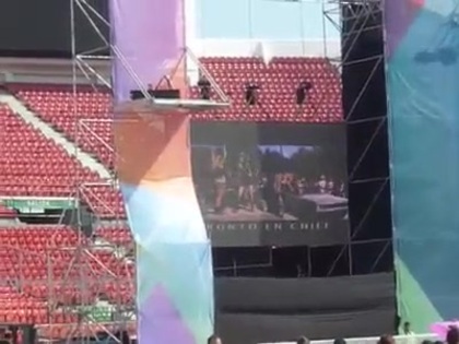 Miley Cyrus en Chile 2011 - Video Promocional 052