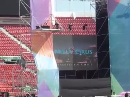 Miley Cyrus en Chile 2011 - Video Promocional 086