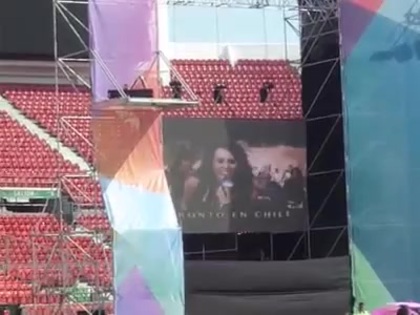 Miley Cyrus en Chile 2011 - Video Promocional 101