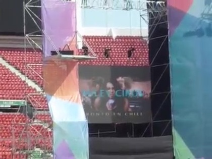 Miley Cyrus en Chile 2011 - Video Promocional 112