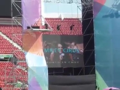 Miley Cyrus en Chile 2011 - Video Promocional 117
