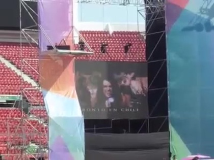 Miley Cyrus en Chile 2011 - Video Promocional 119