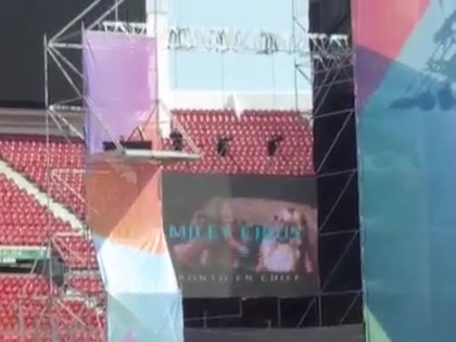 Miley Cyrus en Chile 2011 - Video Promocional 121
