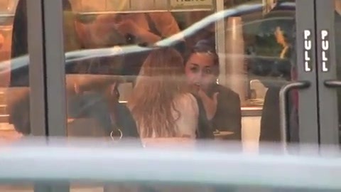 Miley Cyrus Screams At Paparazzi For Bumping Into Her Mom! 054