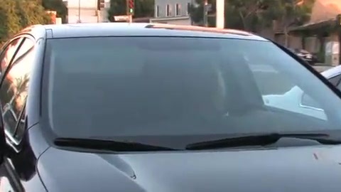 Miley Cyrus Screams At Paparazzi For Bumping Into Her Mom! 275