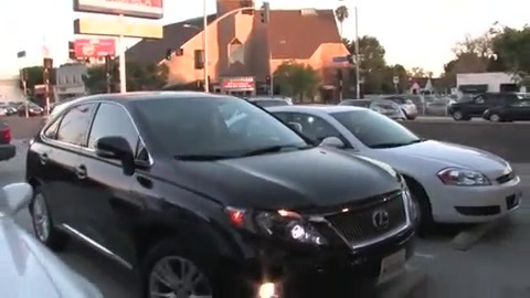 Miley Cyrus Screams At Paparazzi For Bumping Into Her Mom! 301
