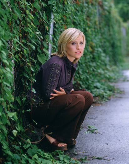 Allison Mack (10) - Allison Mack