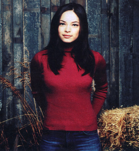 Kristin Kreuk (63)