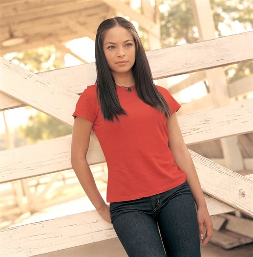 Kristin Kreuk (13)