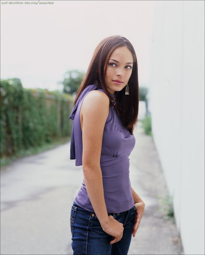 Kristin Kreuk (9)