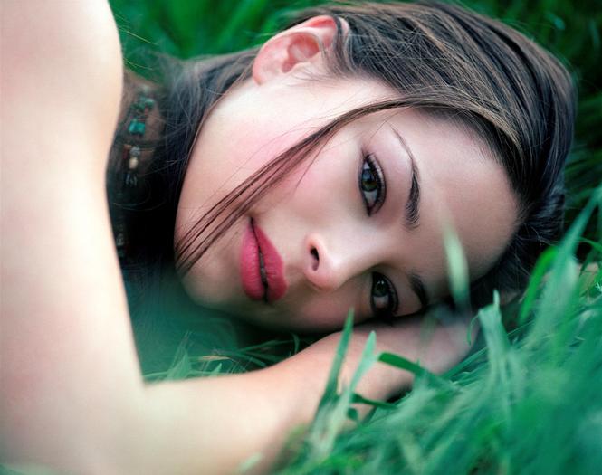 Kristin Kreuk (2)