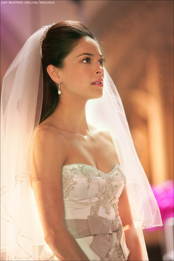 Lana - Kristin Kreuk
