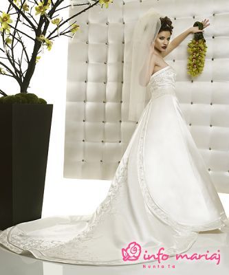 Rochia-de-mireasa-Isadora-trena - rochii de mireasa