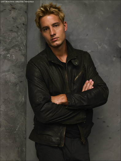 Oliver Queen (3) - Justin Hartley