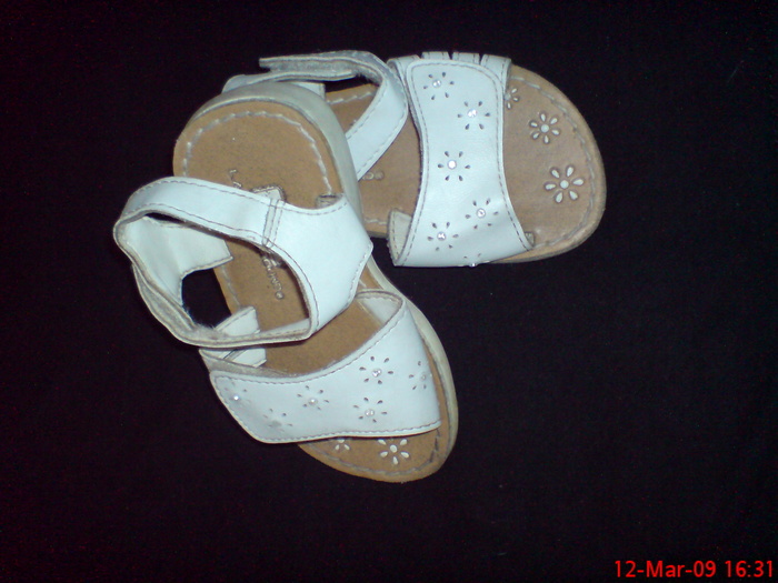 10 RON - babynamnam oferta