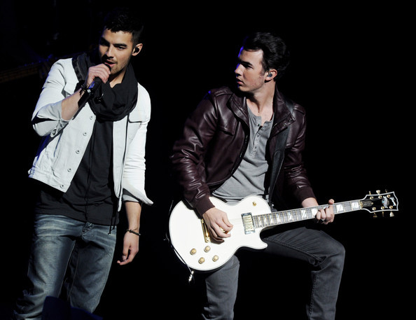 Joe+Jonas+3rd+Annual+Concert+Hope+Presented+NINFiRcQtvEl - 3rd Annual Concert For Hop Presented By Staples At The Gibson Amphitheatre - Show