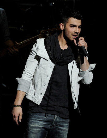 Joe+Jonas+3rd+Annual+Concert+Hope+Presented+wsrsTJlp7m8l - 3rd Annual Concert For Hop Presented By Staples At The Gibson Amphitheatre - Show