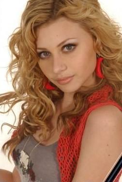 aly-michalka-18