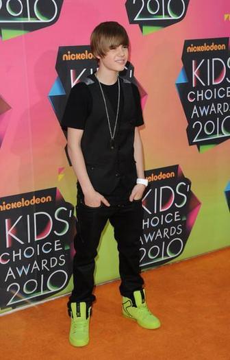 Justin-Bieber-1276265,942742,29 - Justin Bieber
