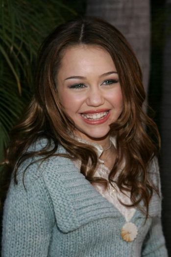 normal_034 - Hannah Montana Press Conference - 10 01 2006