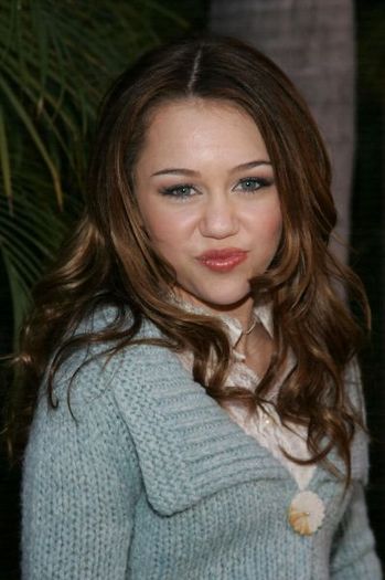 normal_035 - Hannah Montana Press Conference - 10 01 2006