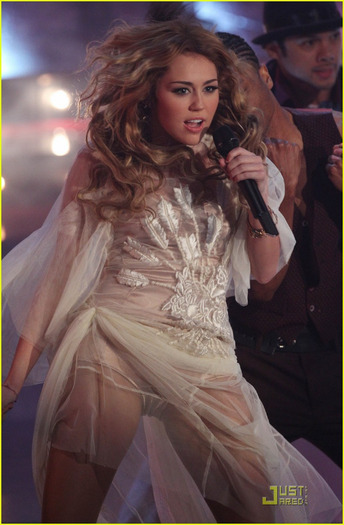 miley-cyrus-wetten-01