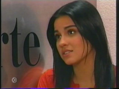 232kpez9 - Maite Perroni capturi Rebelde