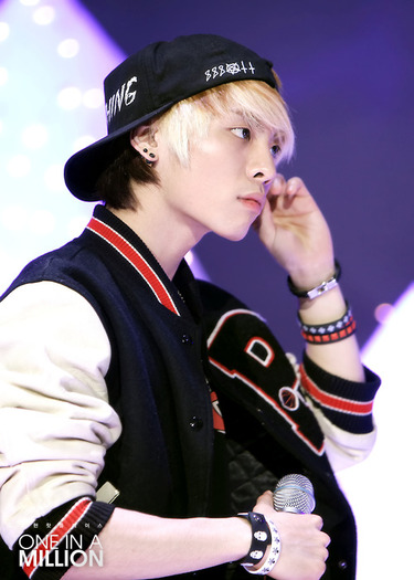 (736) - Kim Jonghyun