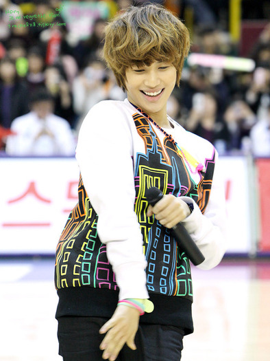 (54) - Lee Taemin