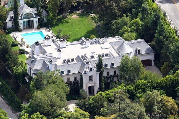 Michael+Jackson+FILE+PHOTO+Beverly+Hills+Mansion+XL9mGcZcjUxl