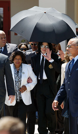 Michael+Jackson+Michael+Jackson+Dies+Photos+3IjmfHdW1Kol Michael+Jackson+Michael+Jackson+Dies+Photos+3IjmfHdW1Kol