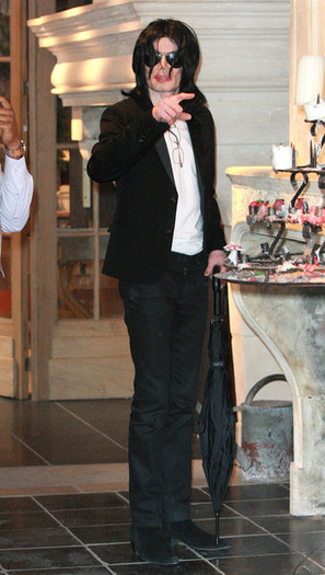 Michael+Jackson+Michael+Jackson+Dies+Photos+NkSJUk4r0hDl