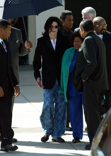 Michael+Jackson+Michael+Jackson+Dies+Photos+r1rox_x-iTVl