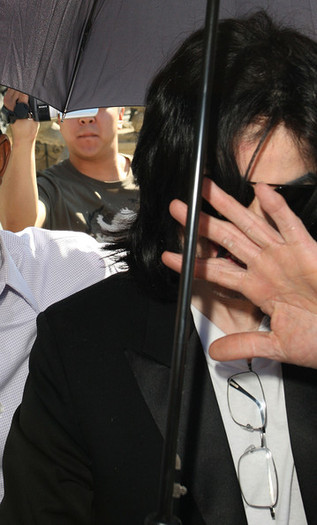 Michael+Jackson+Michael+Jackson+Dies+Photos+W2e-yGMJ0Fwl