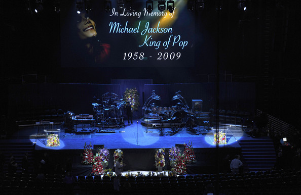 Michael+Jackson+Michael+Jackson+Memorial+Service+71Y5lJMXgr8l - Michael Jackson