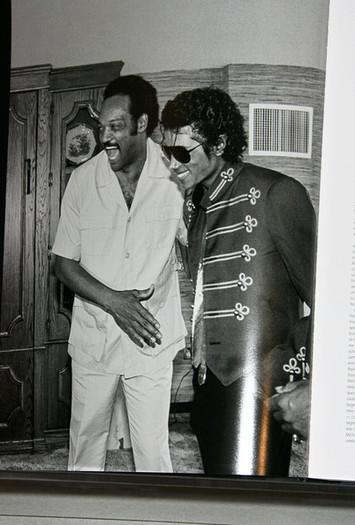 Michael+Jackson+Official+Michael+Jackson+Opus+ApIPSO49-Azl