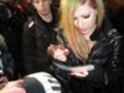 thumb_183719_205330212813008_100000080918749_832626_5501485_n - March 9 - Signing for Fans After z100 Concert