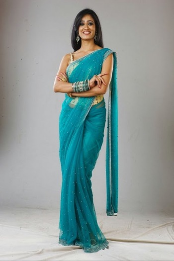 Shweta-Tiwari-Shoots-For-Bigg-Boss-4 (5) - Shweta tiwari prezentand sareeuri superbe
