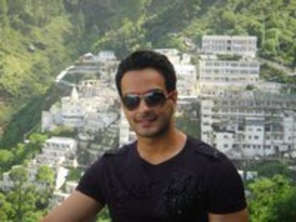 162955_133210483409114_100001604905114_218447_5887975_n