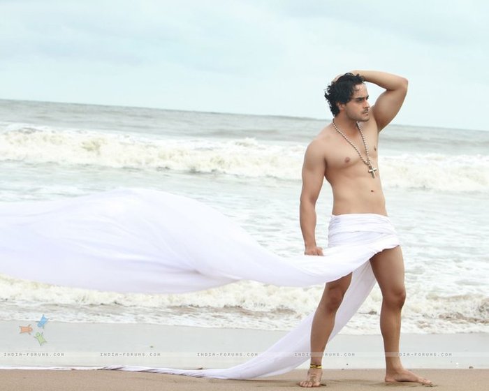 166863_120312724706424_100001830921976_147326_6269688_n