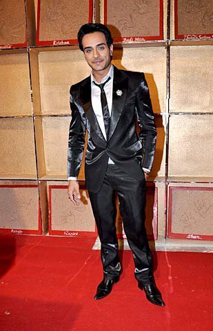 180345_120313148039715_100001830921976_147342_5227835_n