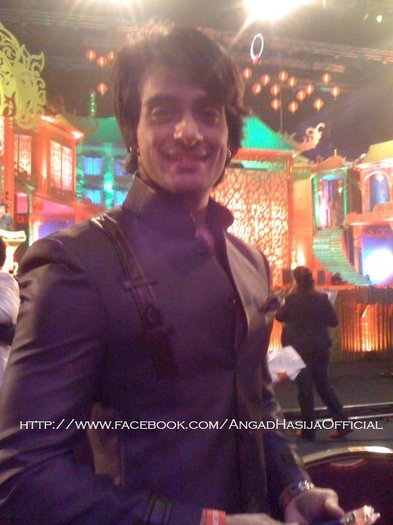 200593_209019832447553_206545479361655_909348_4374036_n