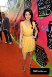 Selena Gomez - 2010 Kids Choice Awards