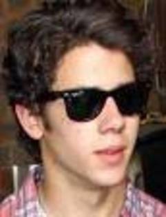 Hey, incetati lasati-o in pace