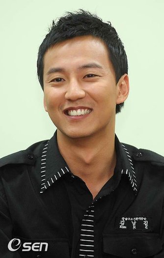 fgdfg - a---kim nam gil---a