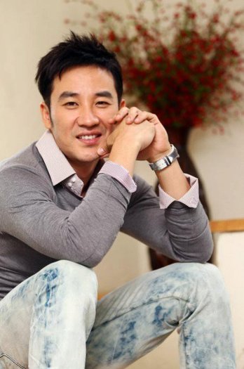 trtrt - a---uhm tae woong---a