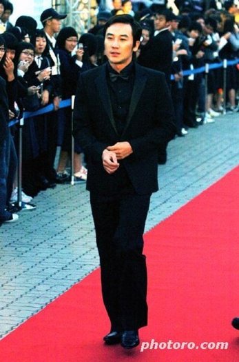 ttryetry - a---uhm tae woong---a