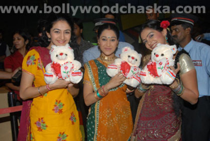 Neha-Mehta,-Disha-Wakani,2